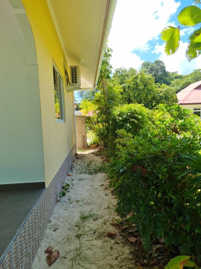 Le Nid De Bea Self-Catering Apartments La Digue Luaran gambar